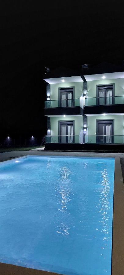Paramithi Luxury Apartments Nikiti  Exterior foto