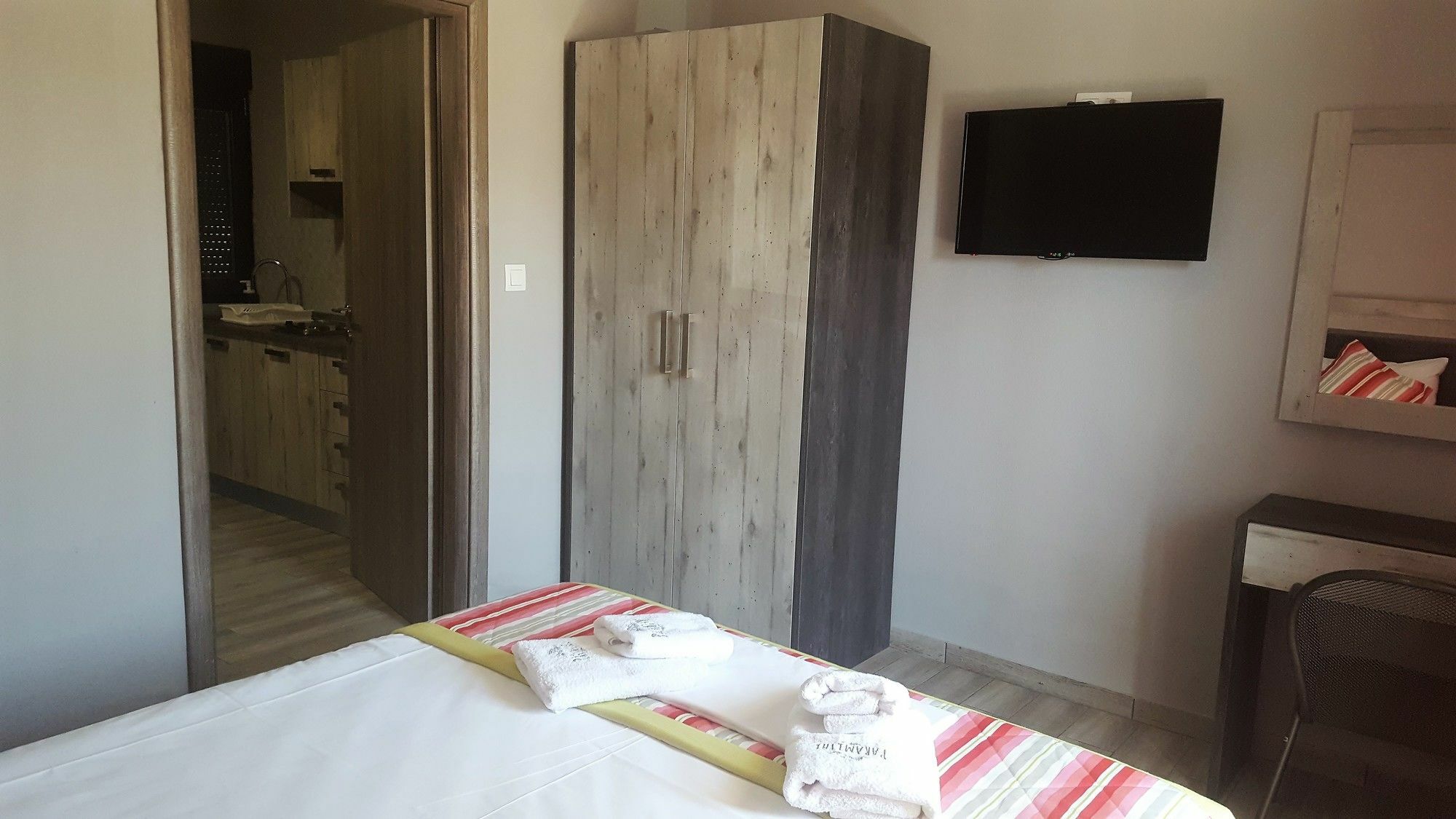 Paramithi Luxury Apartments Nikiti  Exterior foto
